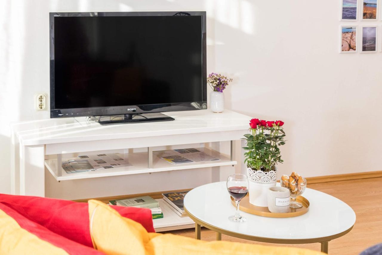 Apartman Lussi พูลา ภายนอก รูปภาพ