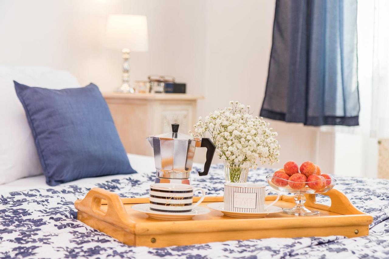 Apartman Lussi พูลา ภายนอก รูปภาพ