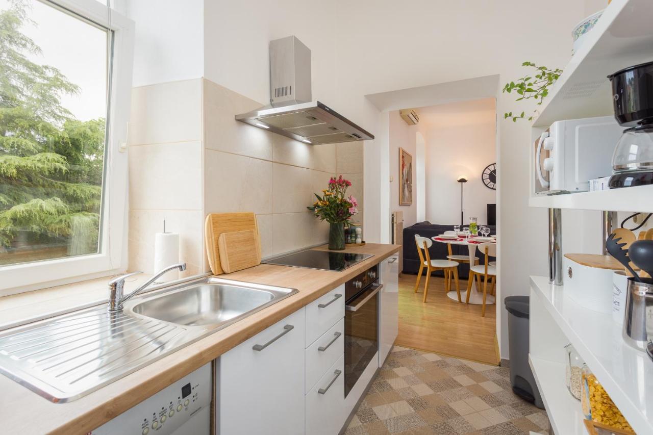 Apartman Lussi พูลา ภายนอก รูปภาพ